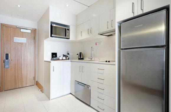 Deluxe Private Apartment And Studio - Ocean Views โกลด์โคสต์ ภายนอก รูปภาพ