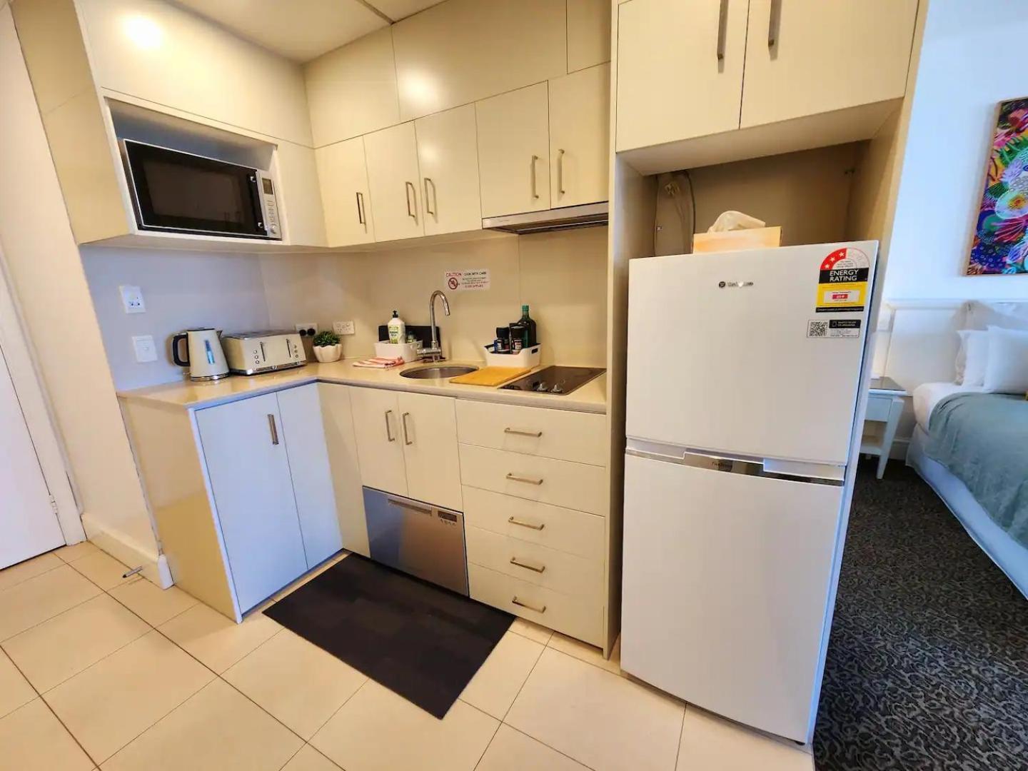 Deluxe Private Apartment And Studio - Ocean Views โกลด์โคสต์ ภายนอก รูปภาพ