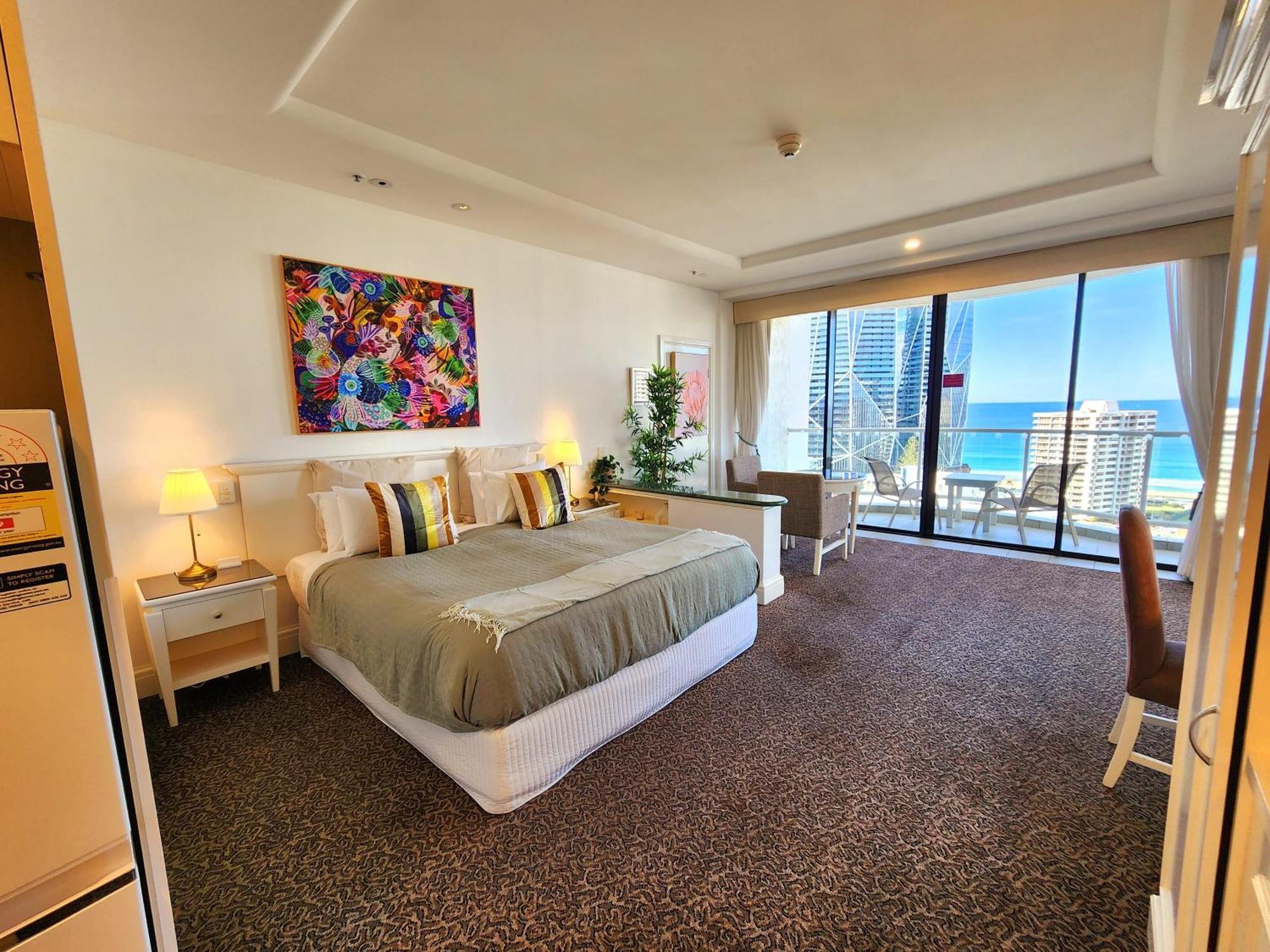 Deluxe Private Apartment And Studio - Ocean Views โกลด์โคสต์ ภายนอก รูปภาพ