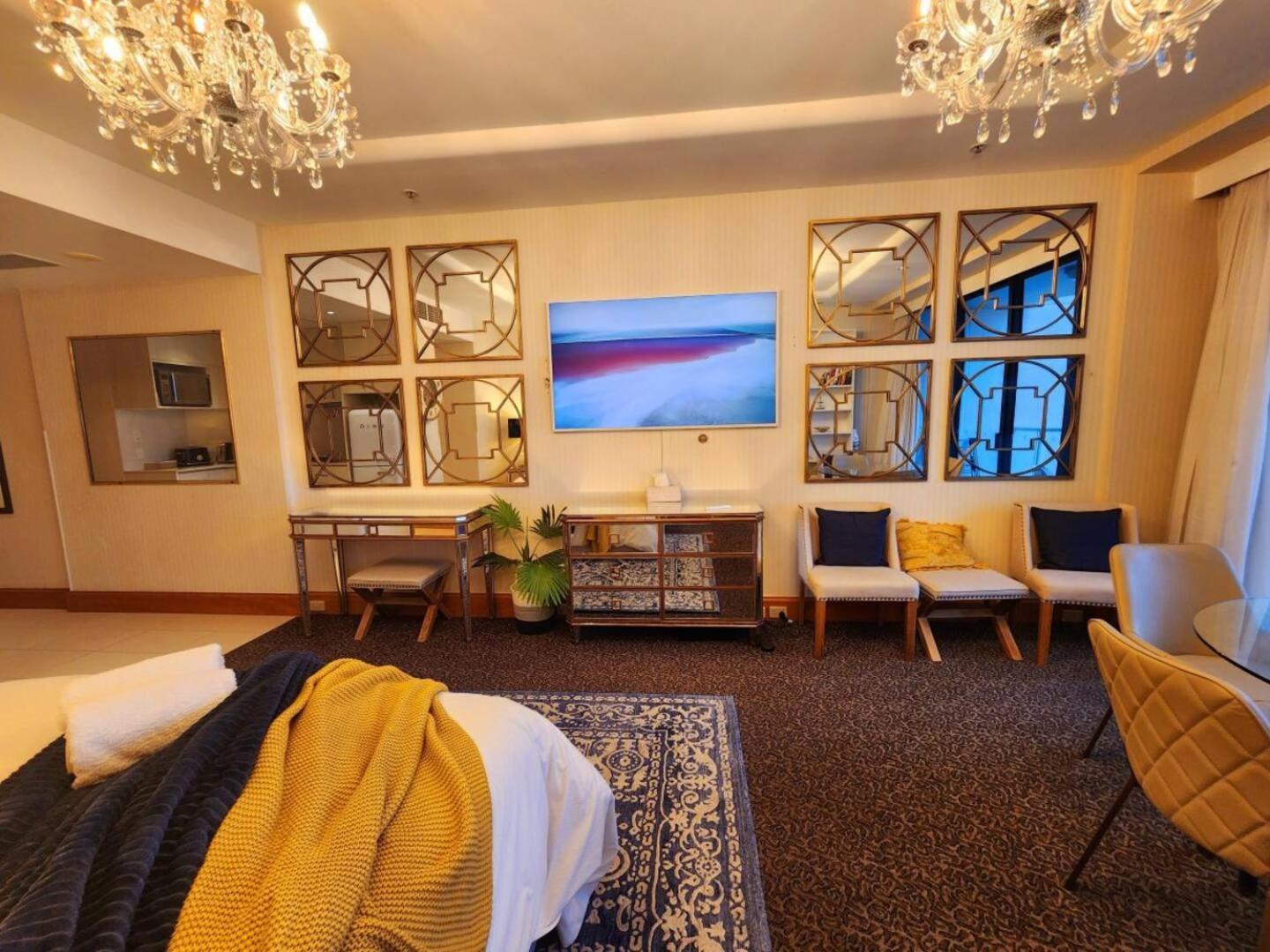 Deluxe Private Apartment And Studio - Ocean Views โกลด์โคสต์ ห้อง รูปภาพ
